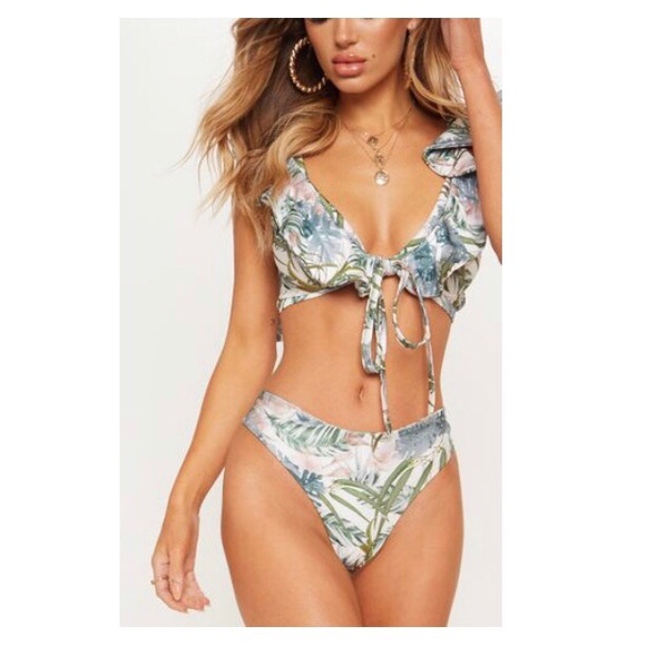 PrettyLittleThing Other - NWT PrettyLittleThing leafy ruffle detail bikini
